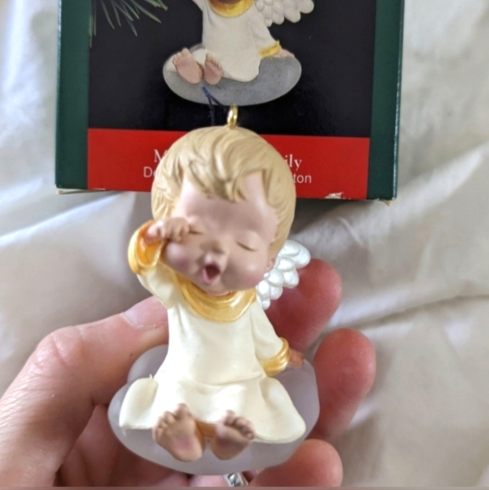 Rare vintage hallmark Mary's Angels- Lily Keepsake ornament 1992 #5